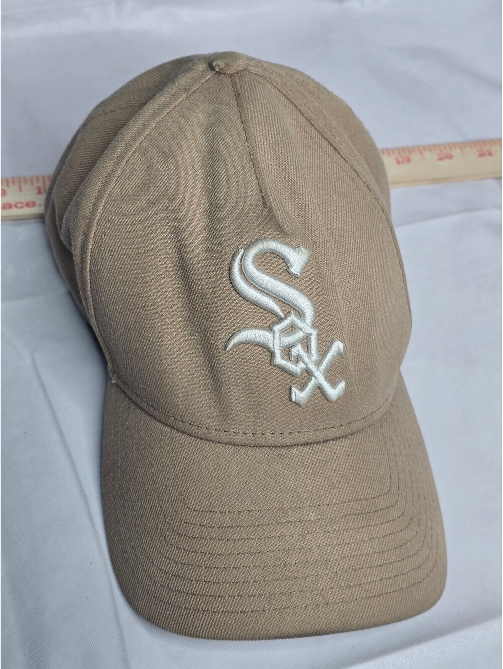 New Era Chicago White Sox Adjustable Baseball Cap Khaki